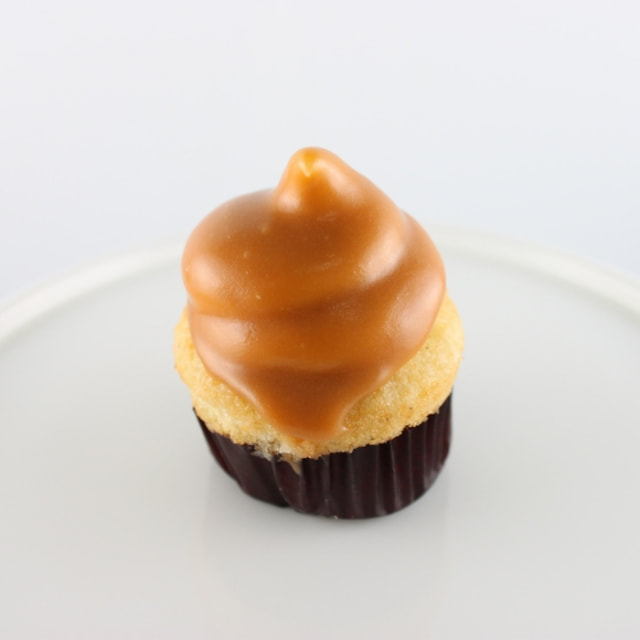 Butterscotch Original - Vanilla Cupcake w/ Vanilla Buttercream dipped in mouth watering butterscotch. *Special Order Only